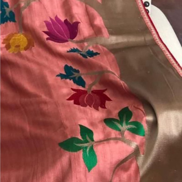 Beautiful tree of life embroidered matka linen saree with running bp - Picture 8 of 9